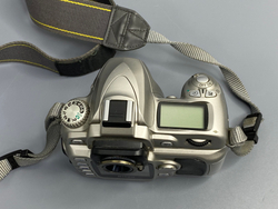 Nikon D50 — 23800 кадров