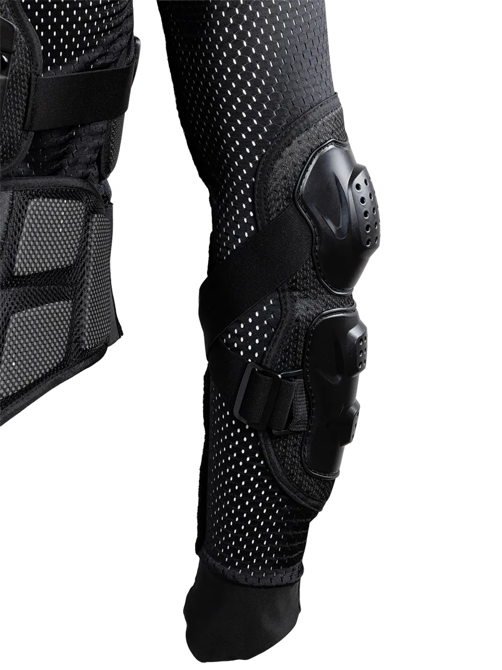 Body Armor Solid Chest / Черный
