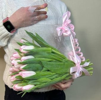 Букет 25 тюльпанов