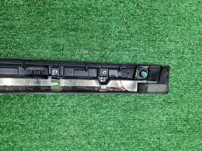 Молдинг двери задний правый Land Cruiser 200 15-21