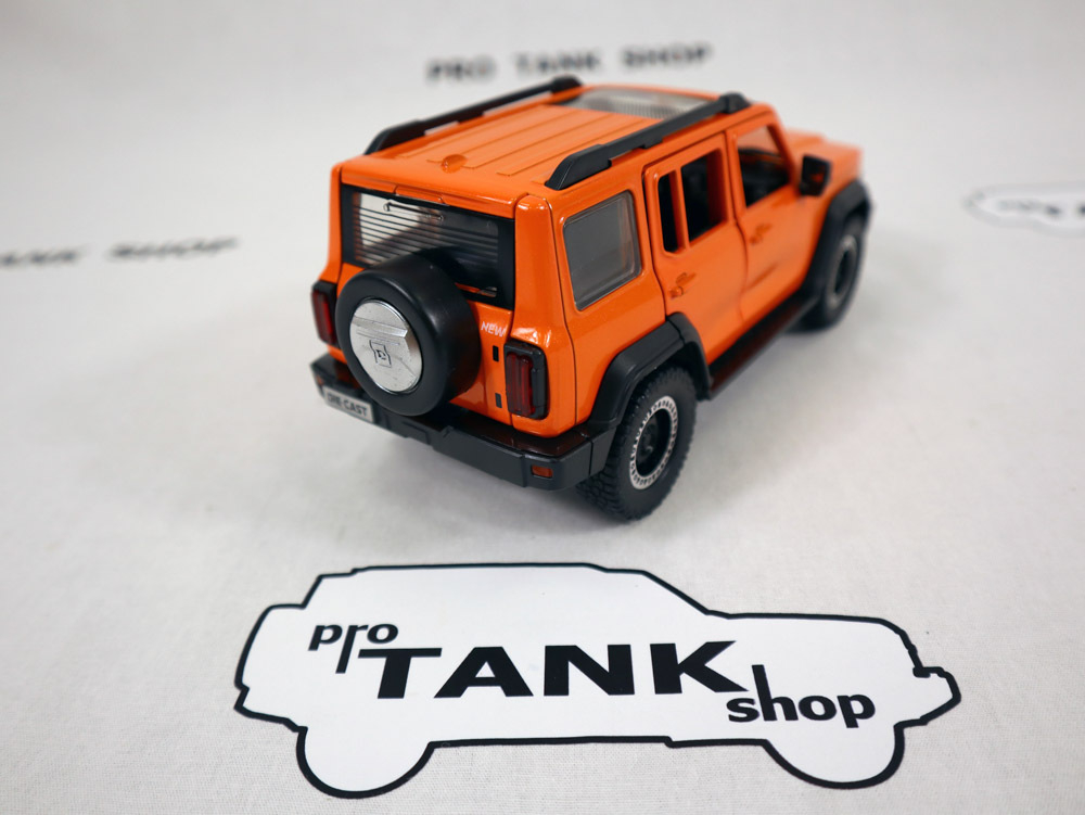Модель автомобиля TANK 300 (ОРАНЖЕВАЯ) Масштаб 1:24