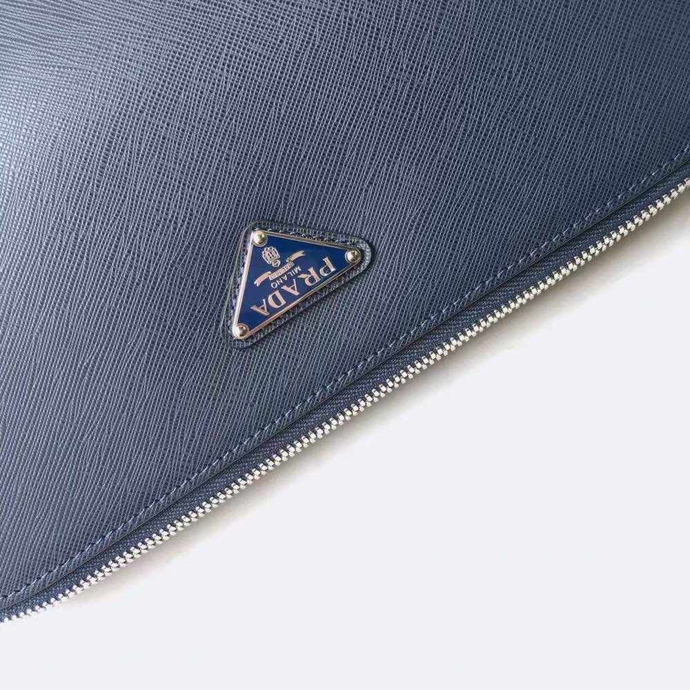 Клатч Prada