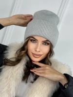 шапка зимняя из ангоры с отворотом вязаная