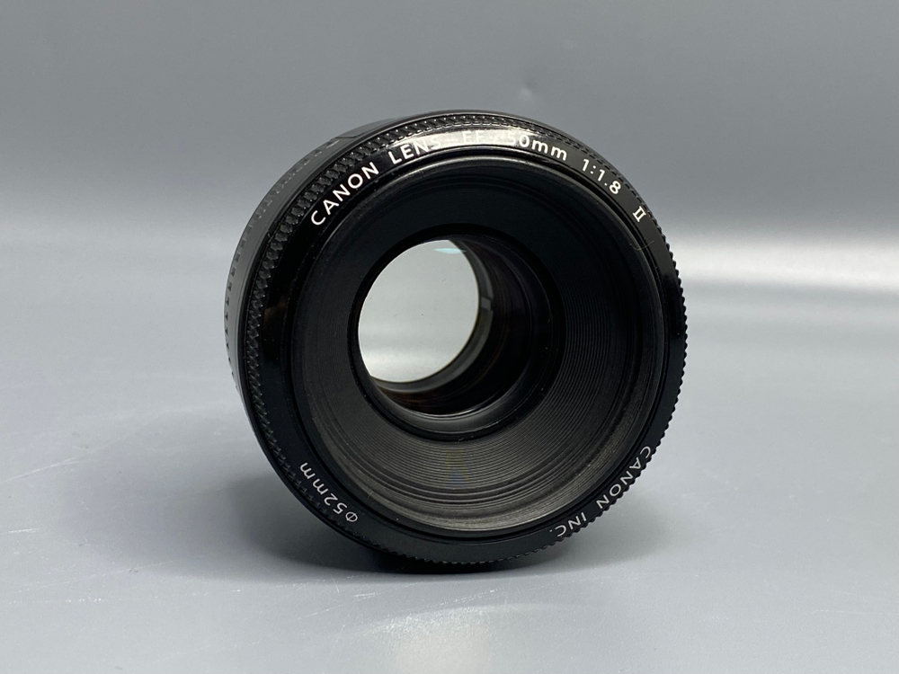 Canon EF 50mm f/1.8 II