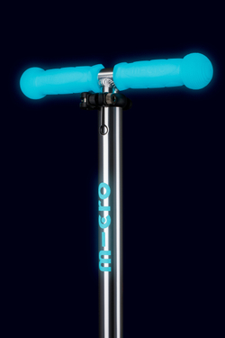 Самокат Mini Micro Deluxe Glow Plus (светящийся) LED ледниковый аква
