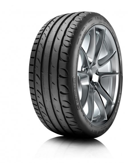 Kormoran Ultra High Performance 215/45 ZR18 93W XL