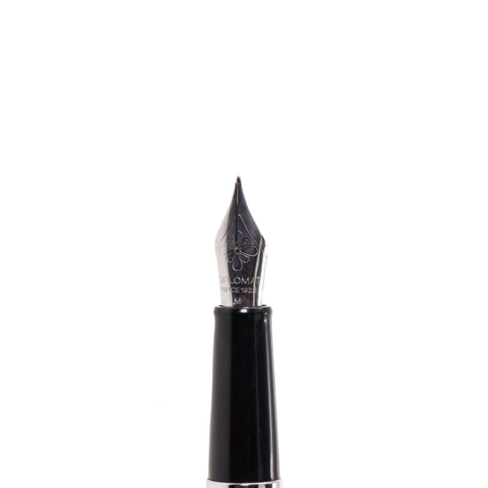 Перьевая ручка Diplomat Traveller stainless steel M (D10059004) 2