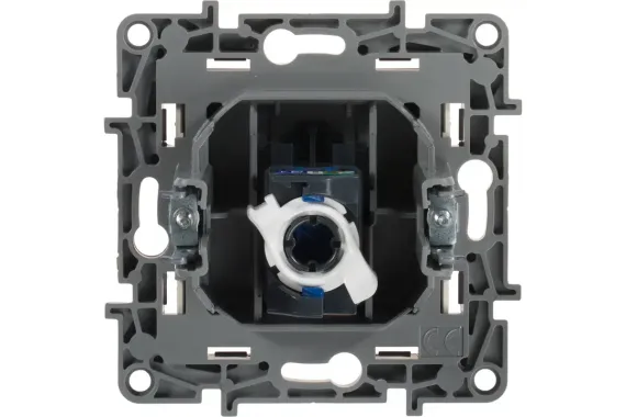 Розетка RJ45 Legrand Etika 5е слоновая кость 25690