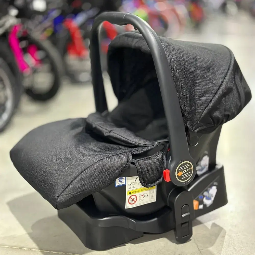 Коляска модульная 3в1 Luxmom 780 / автолюлька/цвета