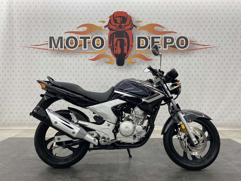 Yamaha YBR250, 2011