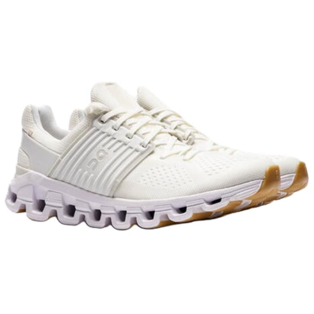 On Cloudswift Undyed