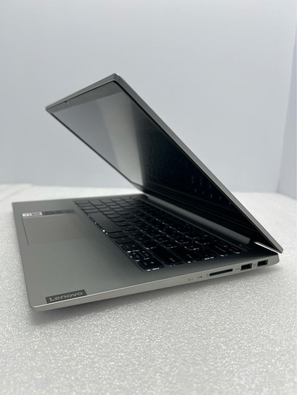 Ноутбук Lenovo S340-14API 14"/AMD Ryzen 3 3200U/RAM 8 GB/SSD 256 GB/AMD Radeon Vega 3/1920 x 1080/IPS/DOS/Подсветка кл-ры: LED/серый. Состояние: B1