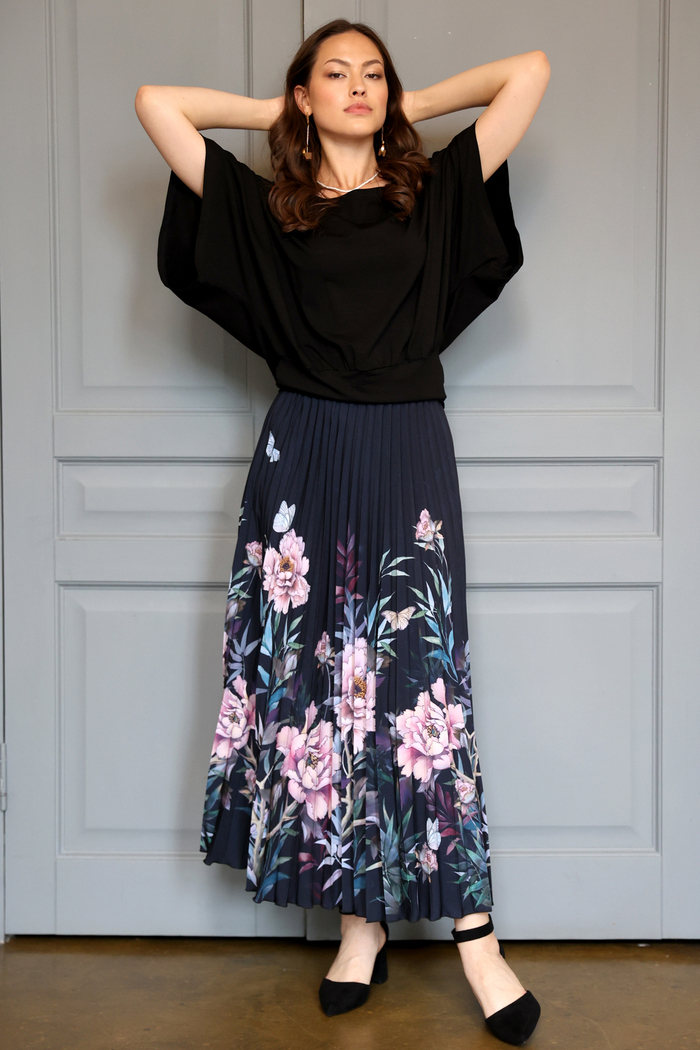 Skirt "Essay 25. Peonies (A. Ostrovskaya)"
