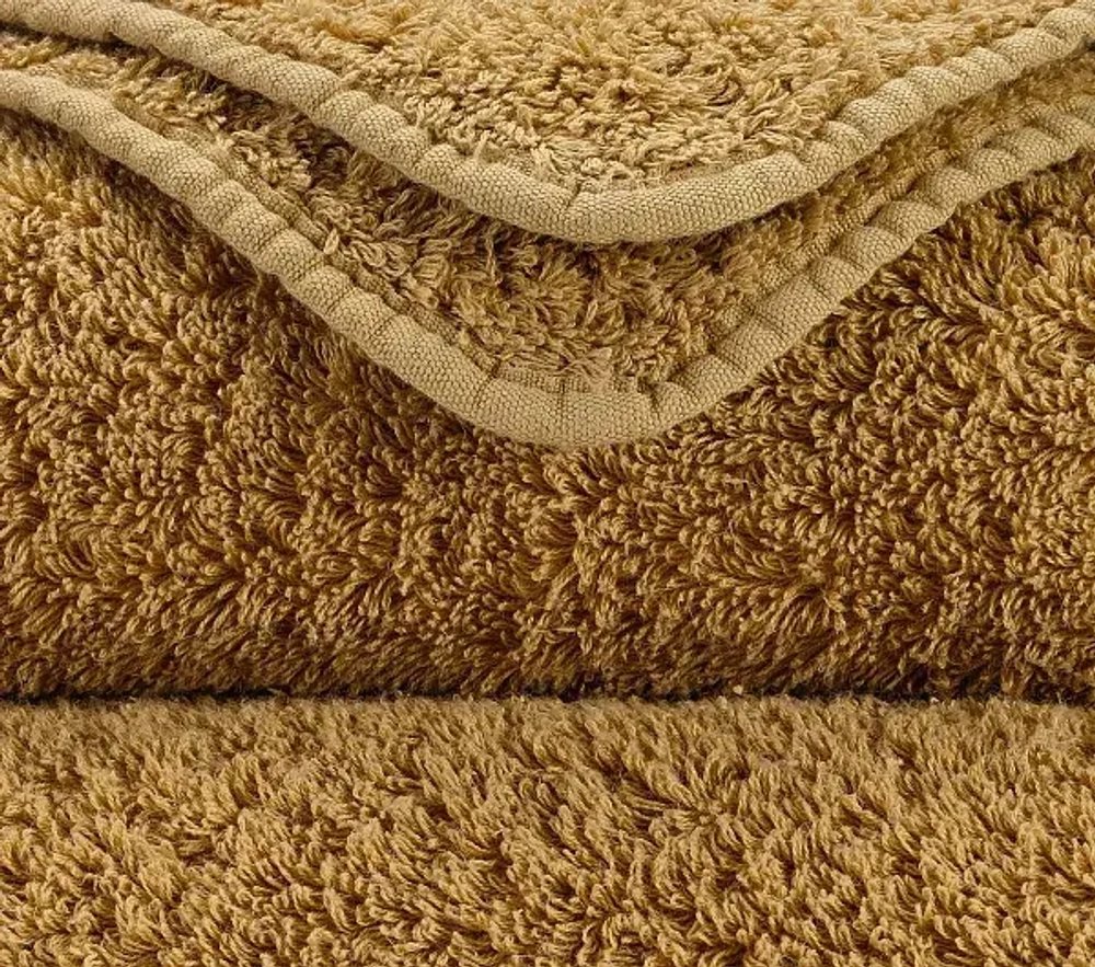 Полотенце 30x50 Abyss & Habidecor Super Pile 840 gold