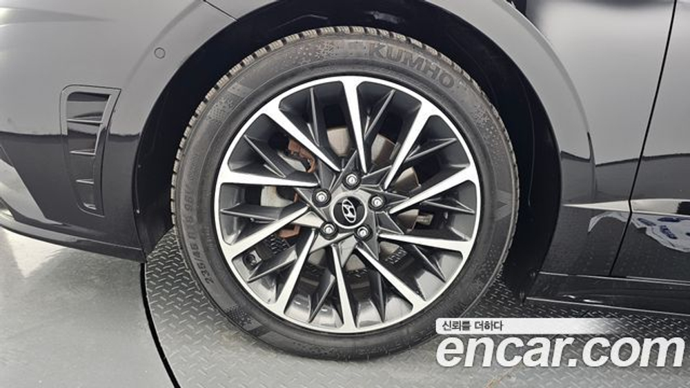 Hyundai Sonata 2.0 — 2023