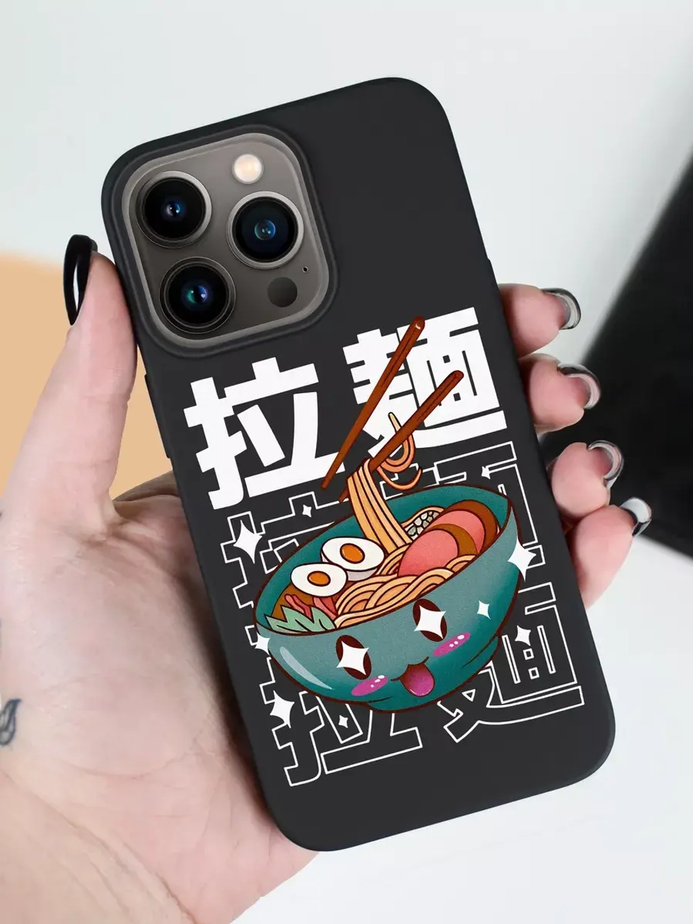 Чехол на iPhone 15 Pro с 3D принтом