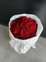 Букет из красной розы ХЕРТС 25 шт