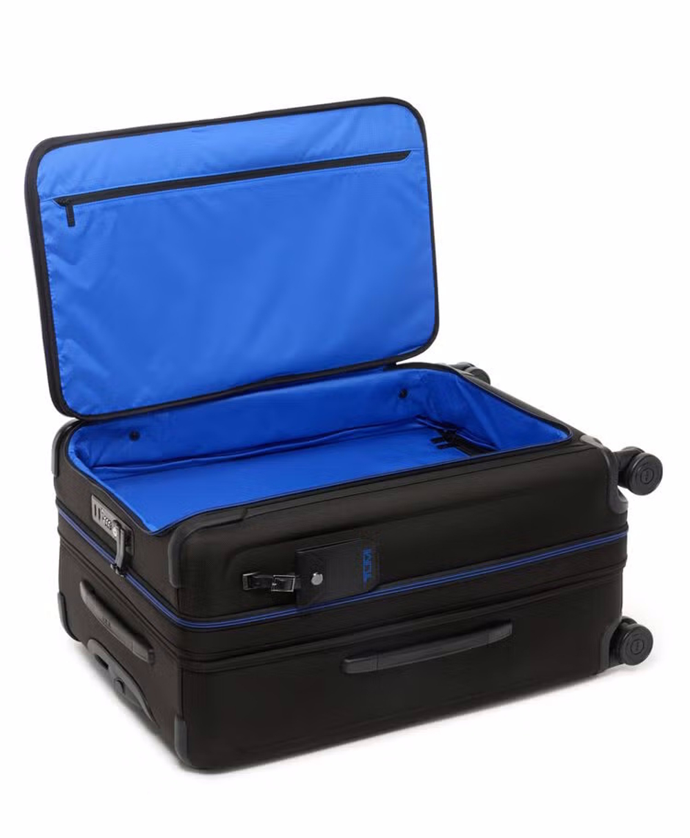 Чемодан средний с расширением Dual/ Black Ultra Blue