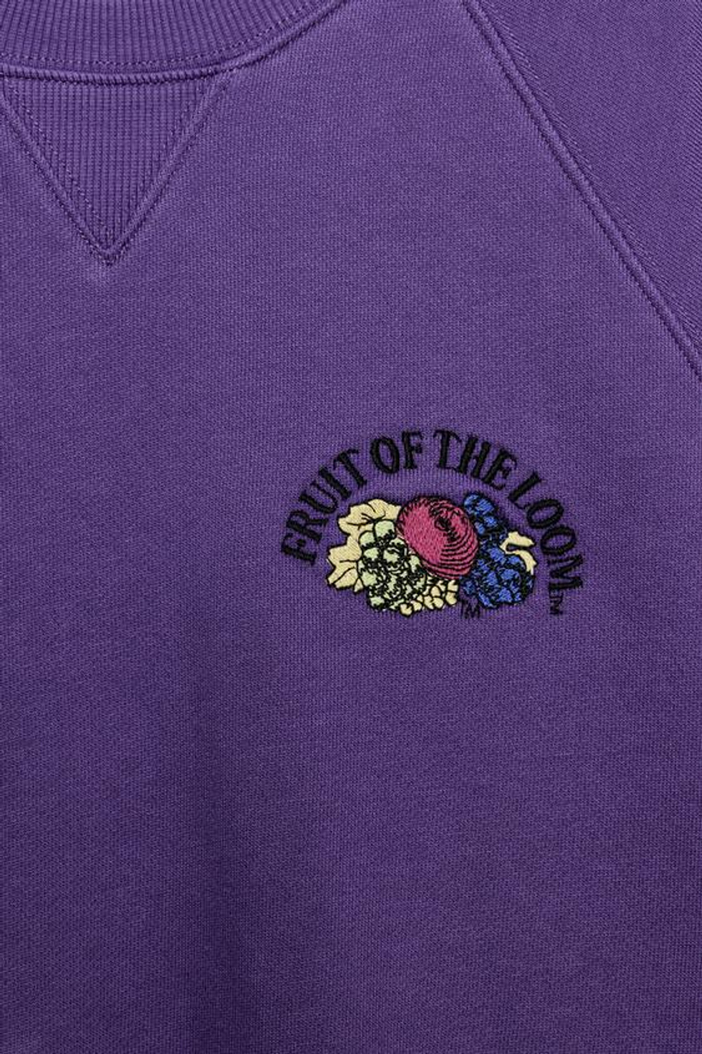 ZARA - FRUIT OF THE LOOM™ ТОЛСТОВКА С ЭФФЕКТОМ ПОТЕРТОСТИ, СИРЕНЕВЫЙ