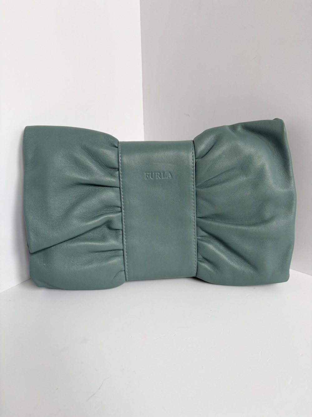 Кожаный клатч Furla
