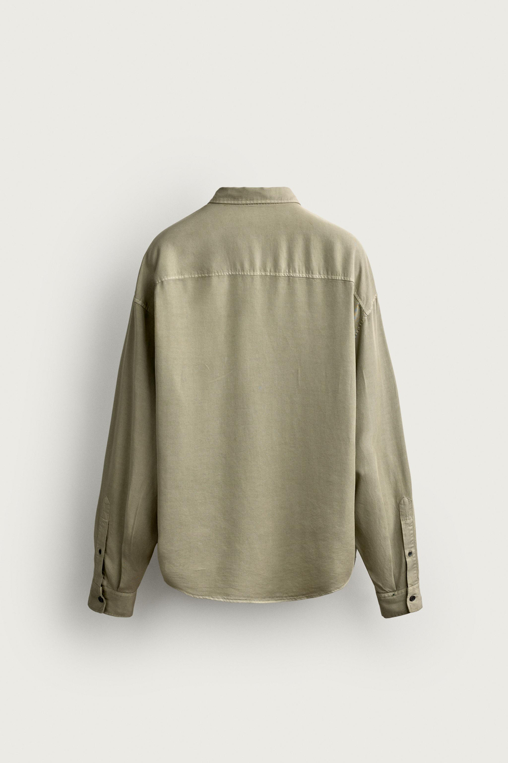 РУБАШКА RELAXED FIT ИЗ СТРУЯЩЕЙСЯ ТКАНИ — ZARA · 5566/150
