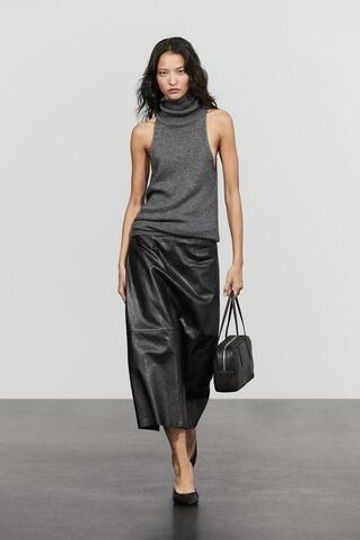 Massimo Dutti Юбка-миди миди из кожи наппа с декоративными швами, черный