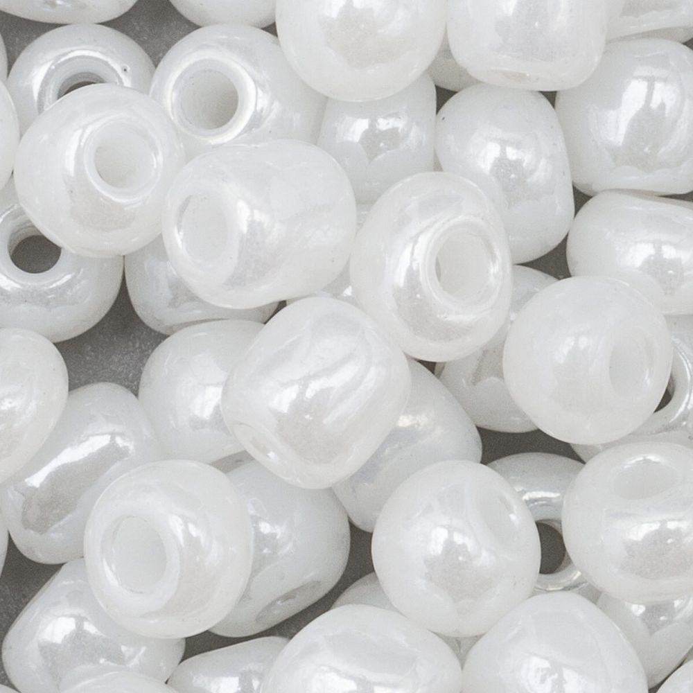 Бисер Astra&Craft 6/0 (4.1 мм), 150 г (10х15 г), цв. 141 белый/жемчужны