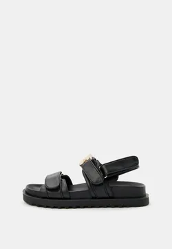 Сандалии женские GUESS FABELIS