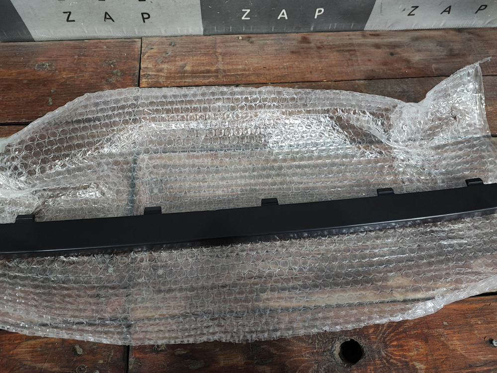 Накладка переднего бампера Volvo XC90 2 14-19 Новая Оригинал 31383799