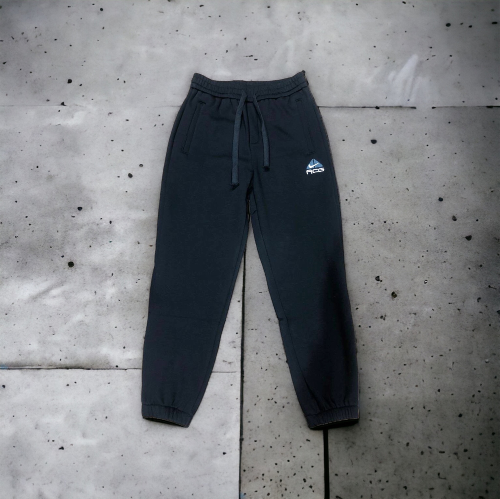 Штаны Nike ACG #6 • Черный