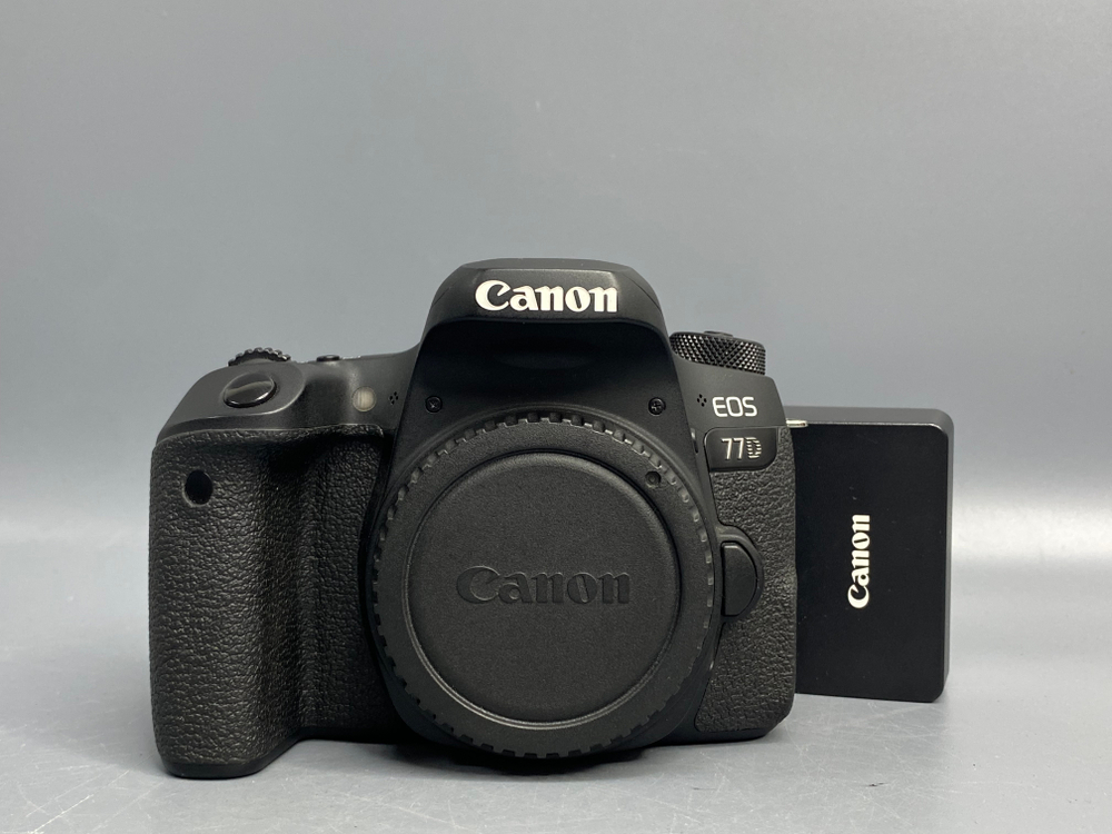 Canon EOS 77D 12.000 кадров