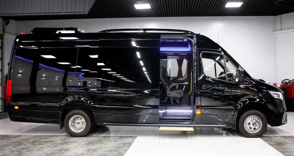 "Колпаки на колесные диски R16 для Mercedes-Benz Sprinter из нержавеющей стали (комплект 4 шт.)"