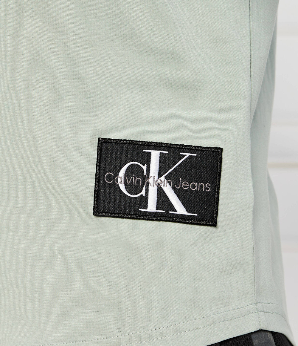 Футболка CALVIN KLEIN JEANS - зеленый(J30J323482)