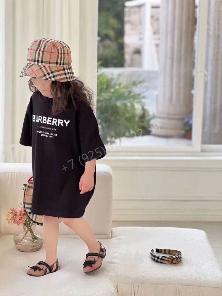 Костюм Burberry