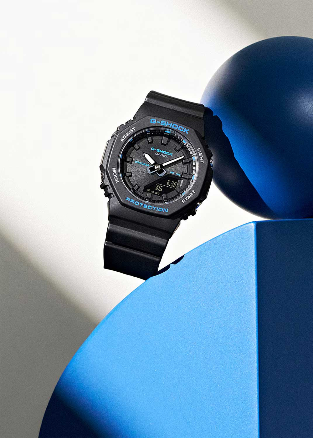 Часы Casio GMA-P2100BA-1A