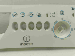 WS105TX кт218 Лицевая панель для стиральной машины Indesit 250001979 б/у