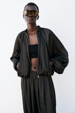 АТЛАСНЫЙ БОМБЕР — ZARA