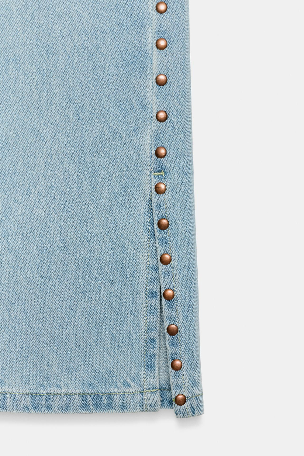 ZARA ДЖИНСЫ Z1975 STRAIGHT СО СРЕДНЕЙ ПОСАДКОЙ И ЗАКЛЕПКАМИ, ВЫЦВЕТШИЙ СИНИЙ