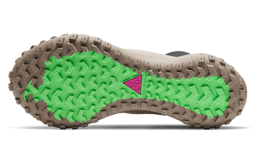 Nike Acg Mountain Fly Gore tex Khaki