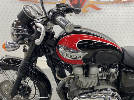 Triumph Bonneville T100 2007