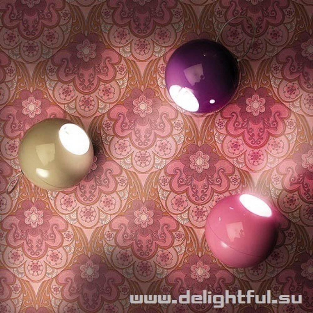 бра  12-25 S by Dark at night