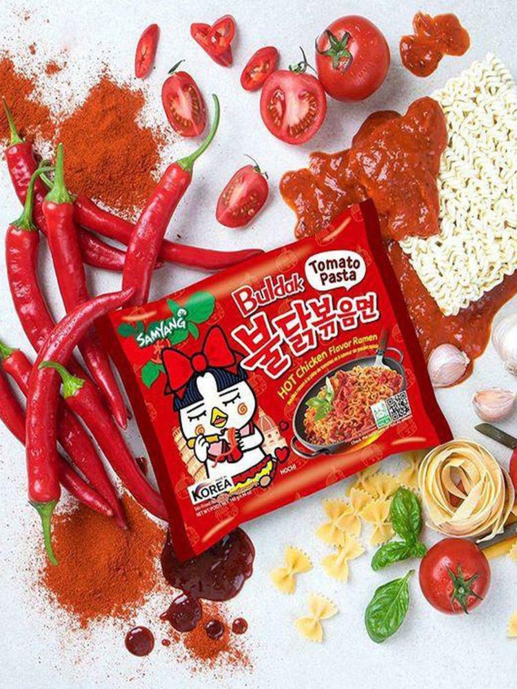 Лапша Samyang Острая курица с томатной пастой 140 г