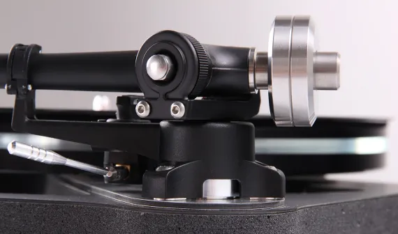 Rega Planar 8 Black