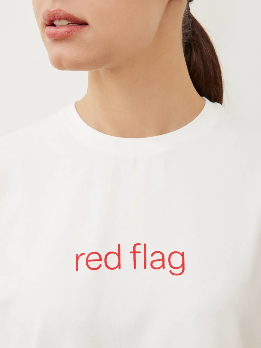 ФУТБОЛКА «RED FLAG»