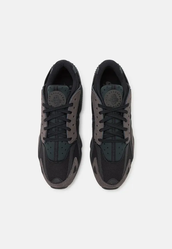 Кроссовки мужские NIKE AIR HUARACHE RUNNER