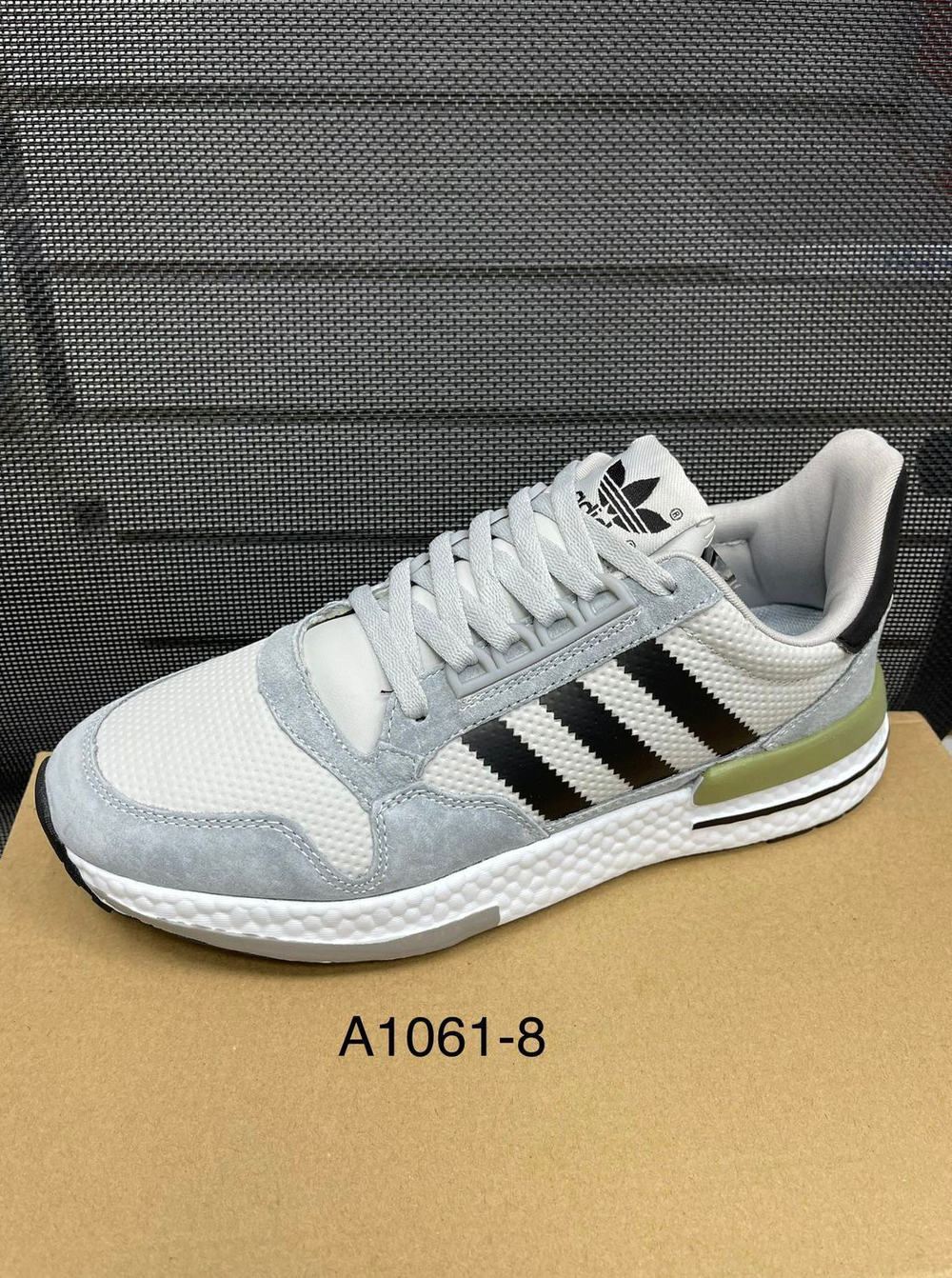 Кроссовки по 8 пар (41-45)р. / A1061/8