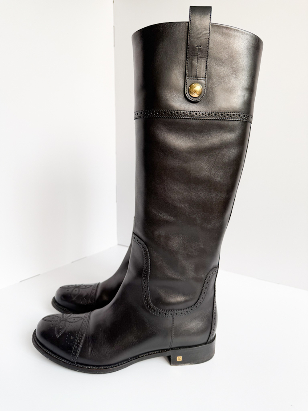 Кожаные сапоги Louis Vuitton, 38