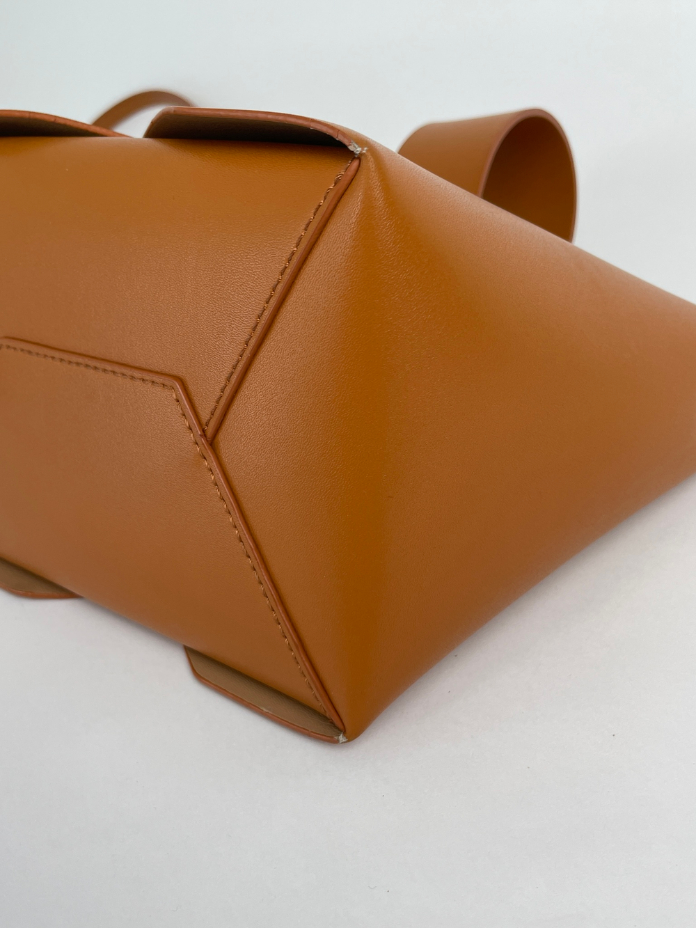 Сумка Charles & Keith