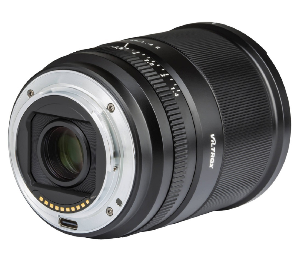 Viltrox AF 13mm f/1.4 Sony