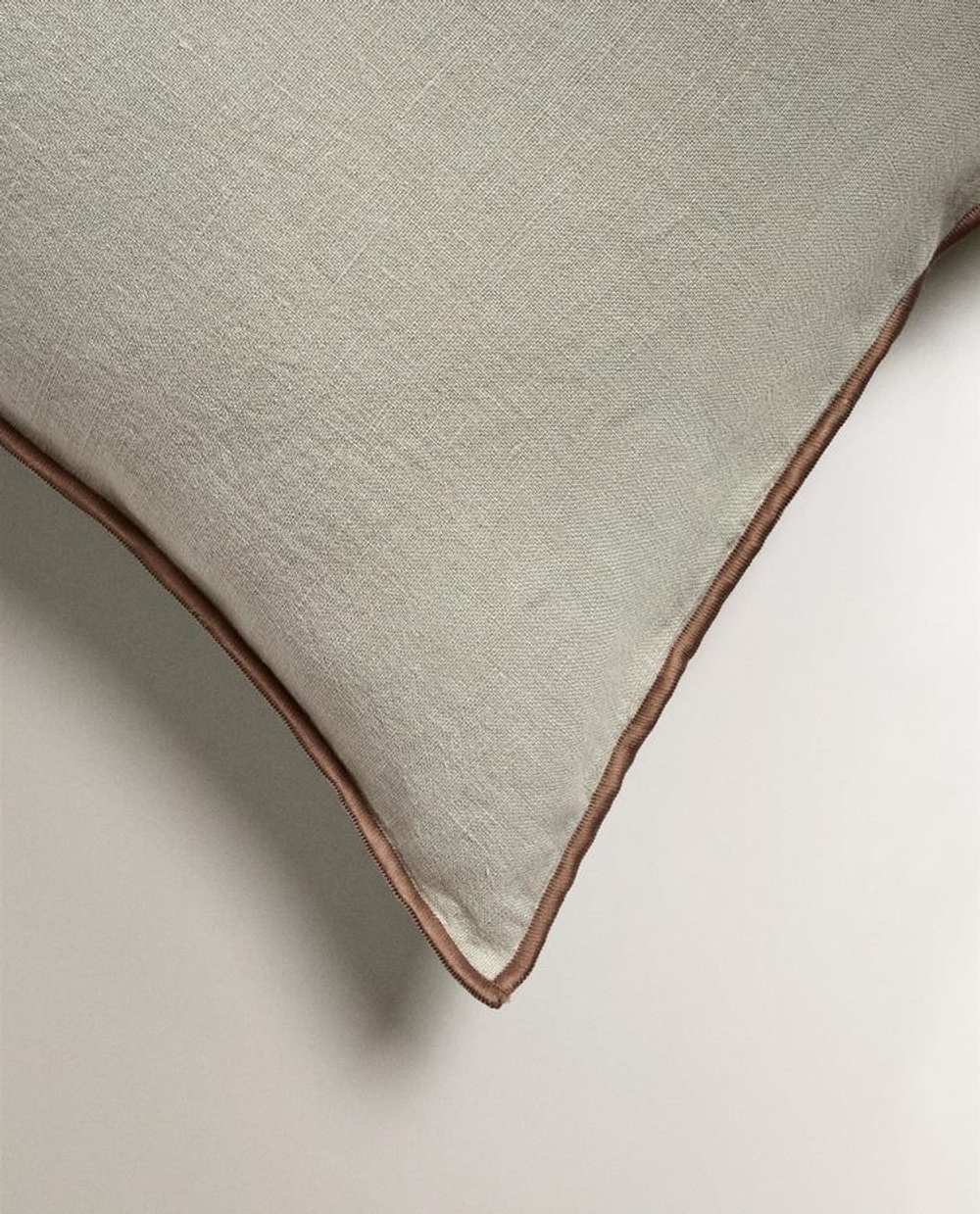 ZARA HOME ОДНОТОННАЯ НАВОЛОЧКА ДЛЯ ДЕКОРАТИВНОЙ ПОДУШКИ, БЕЖЕВЫЙ